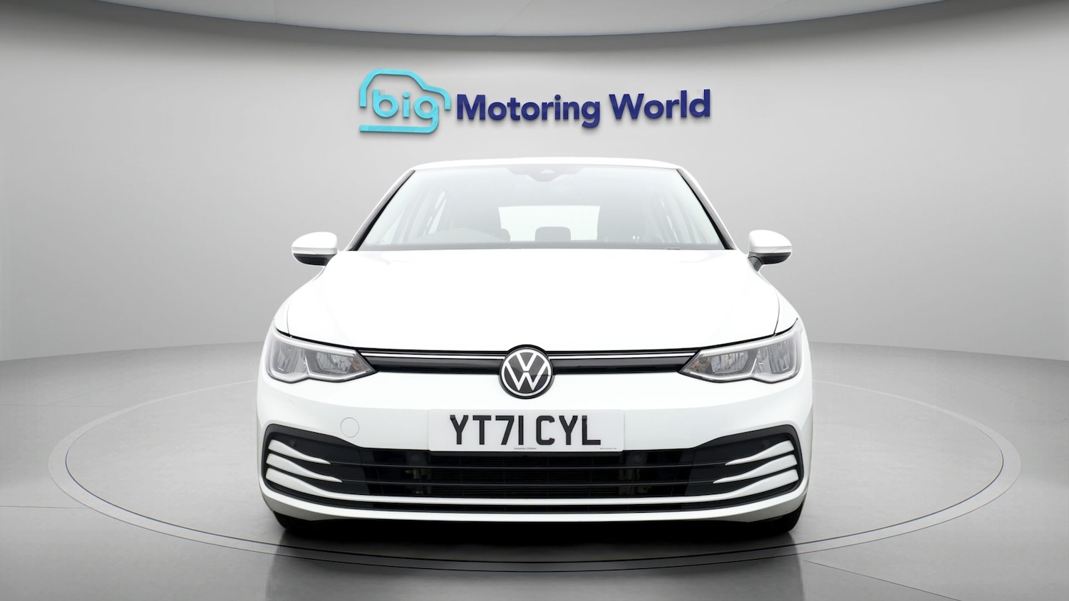 Used Volkswagen Golf 2021 for sale - 77346137: Photo 2