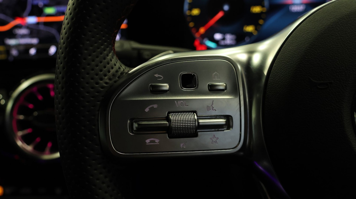 Used Mercedes-Benz EQB 2023 for sale - 77388221: Photo 24