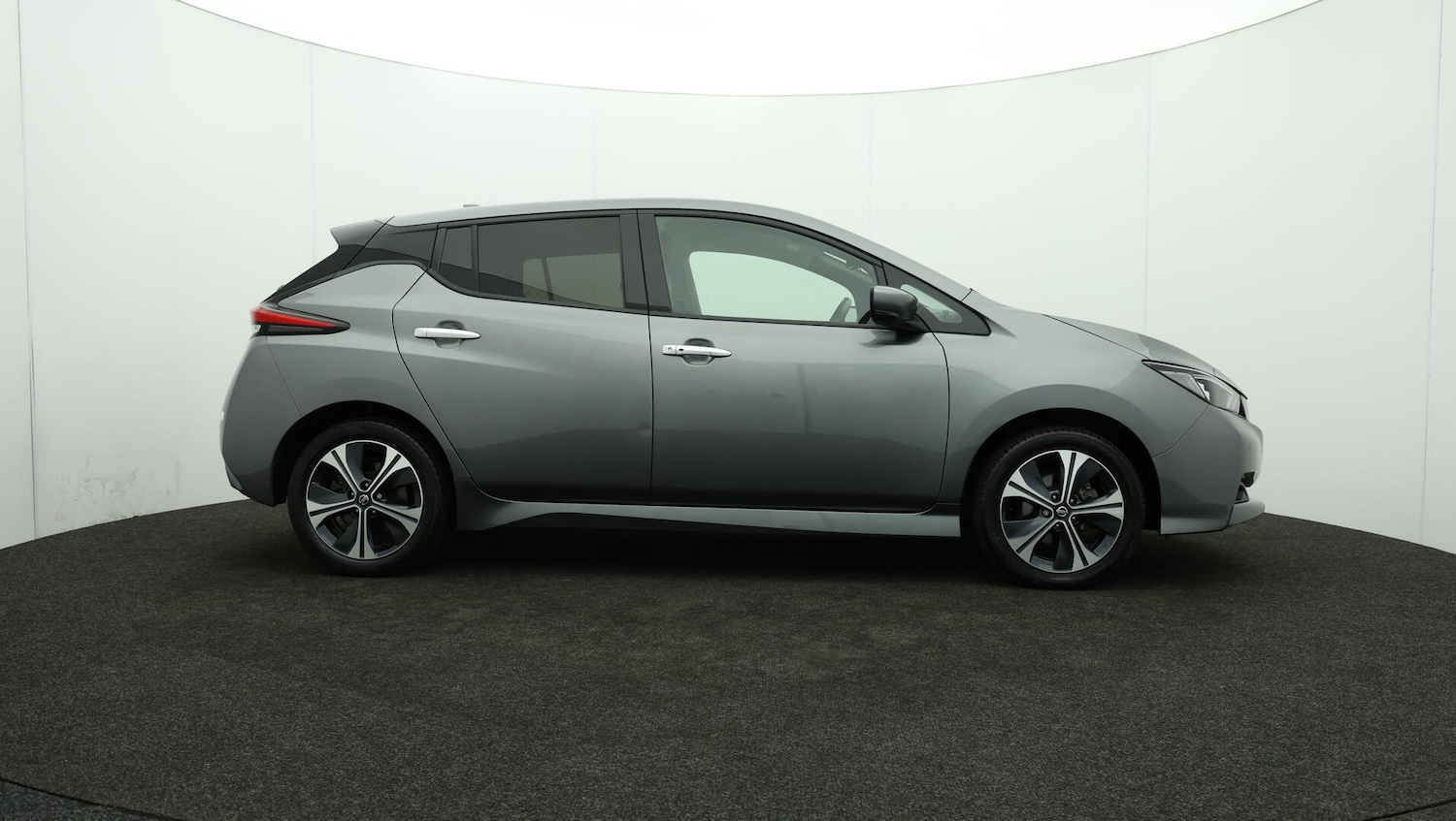 Used Nissan Leaf 2021 for sale - 76094767: Photo 42