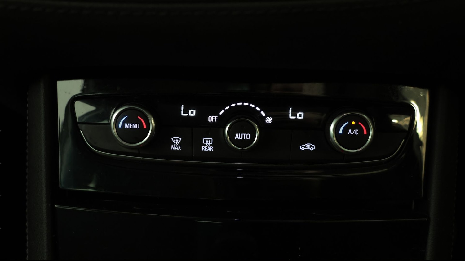 Used Vauxhall Grandland X 2019 for sale - 77880872: Photo 12