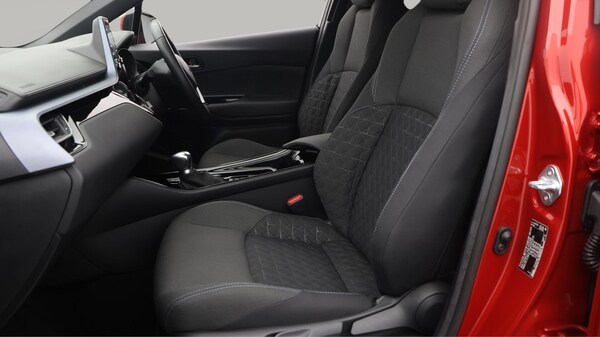 Used Toyota C-HR 2021 for sale - 76284049: Photo 15