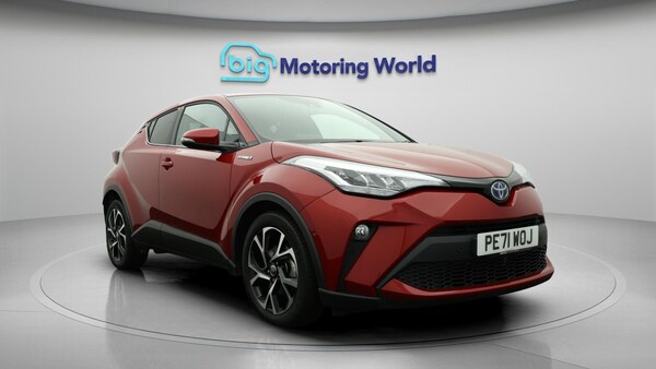 Used Toyota C-HR 2021 for sale - 76284049: Photo 2