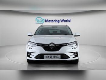 Used Renault Megane 2021 for sale - 77675839: Photo