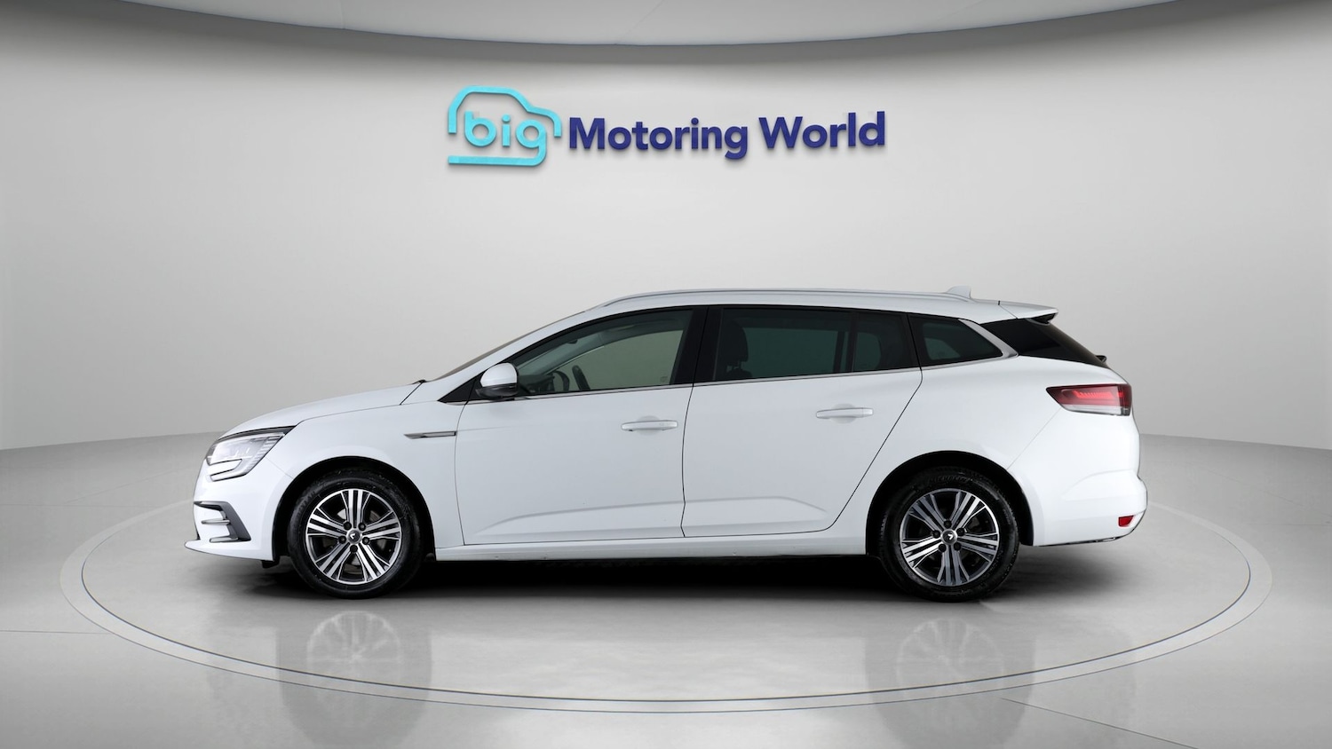 Used Renault Megane 2021 for sale - 77675839: Photo 4