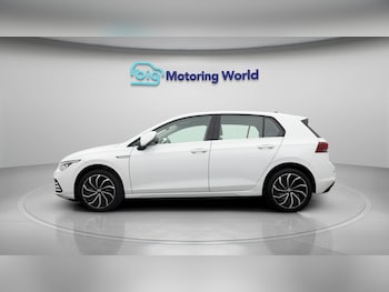 Used Volkswagen Golf 2024 for sale - 77679851: Photo