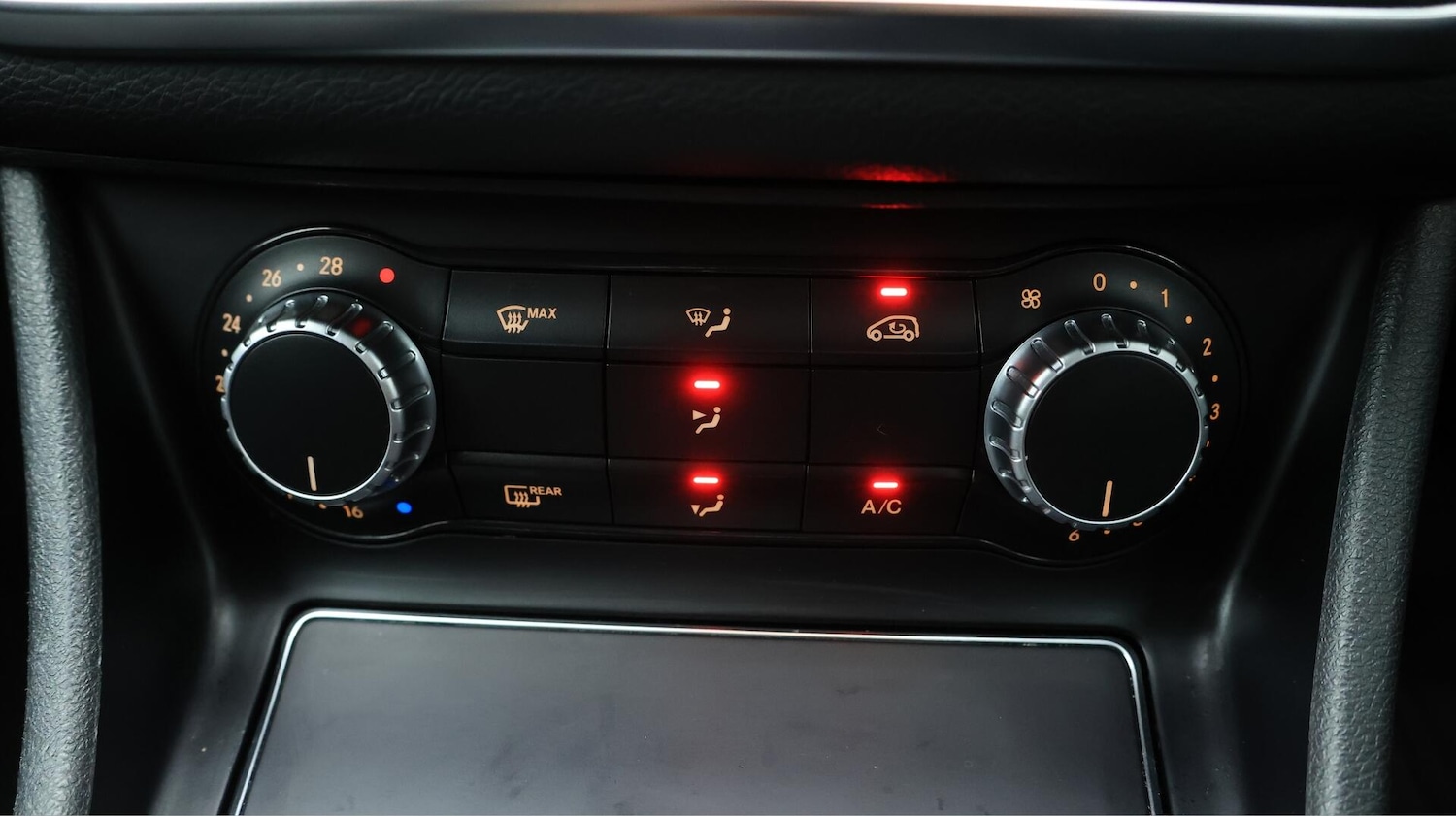 Used Mercedes-Benz GLA 2019 for sale - 76377209: Photo 13