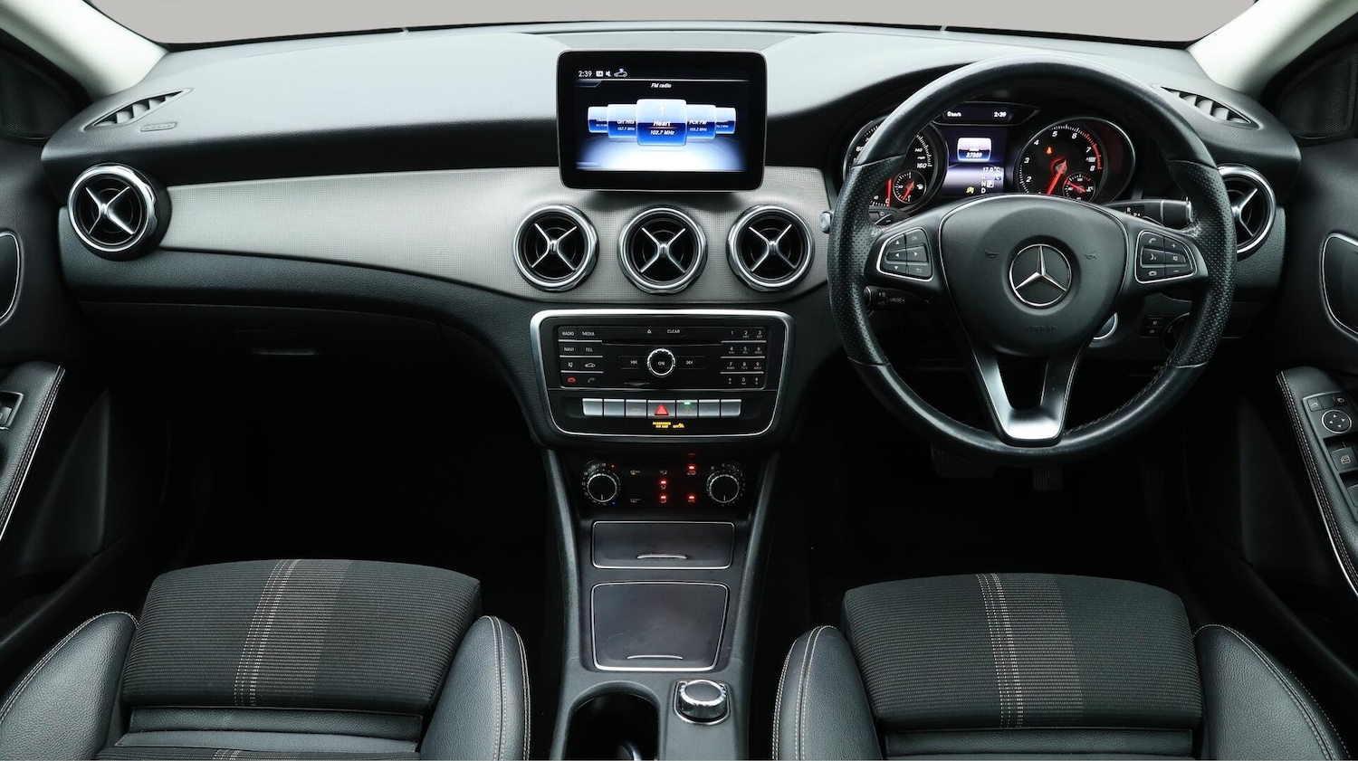 Used Mercedes-Benz GLA 2019 for sale - 76377209: Photo 14