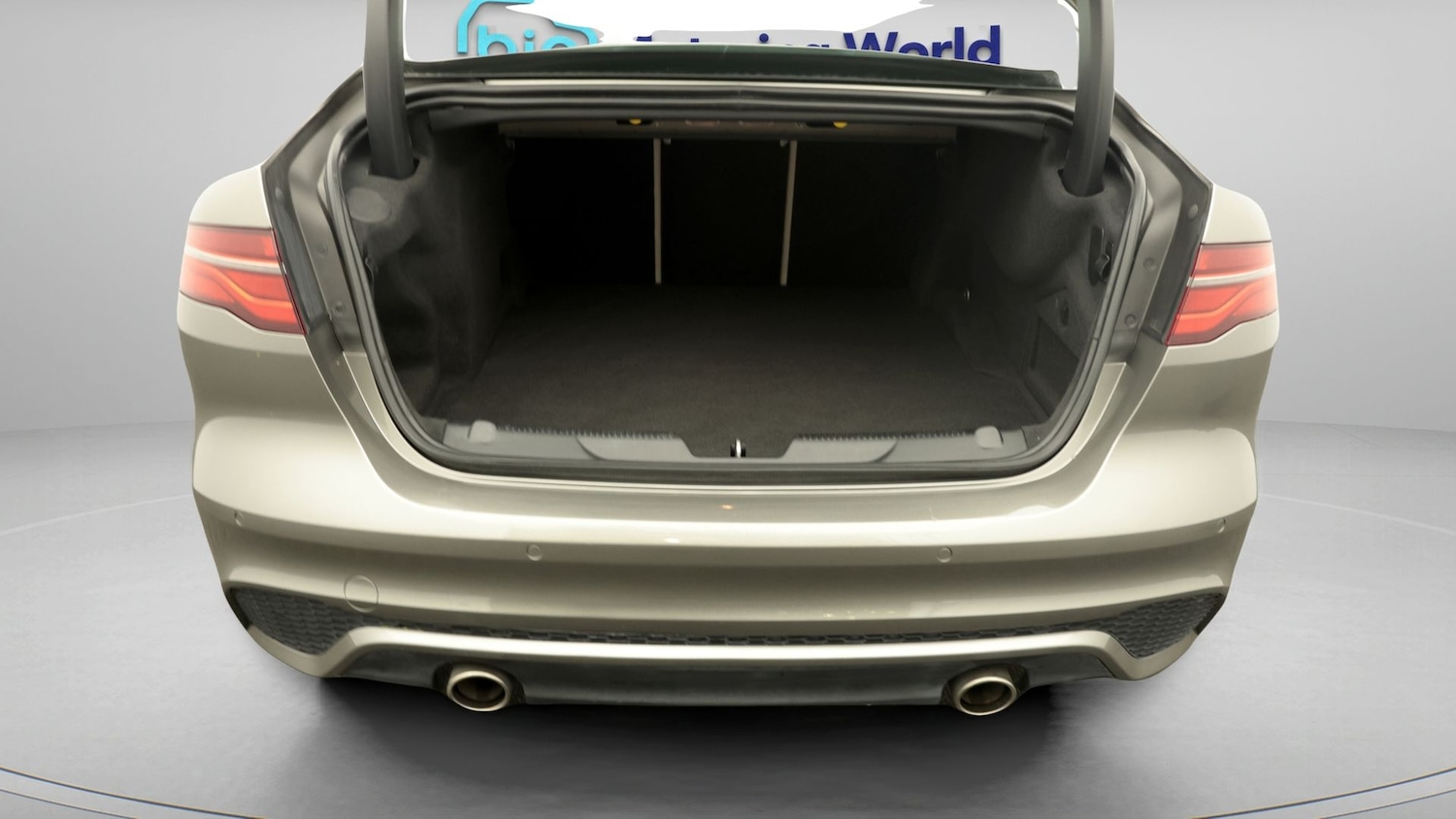 Used Jaguar XE 2022 for sale - 77721008: Photo 17