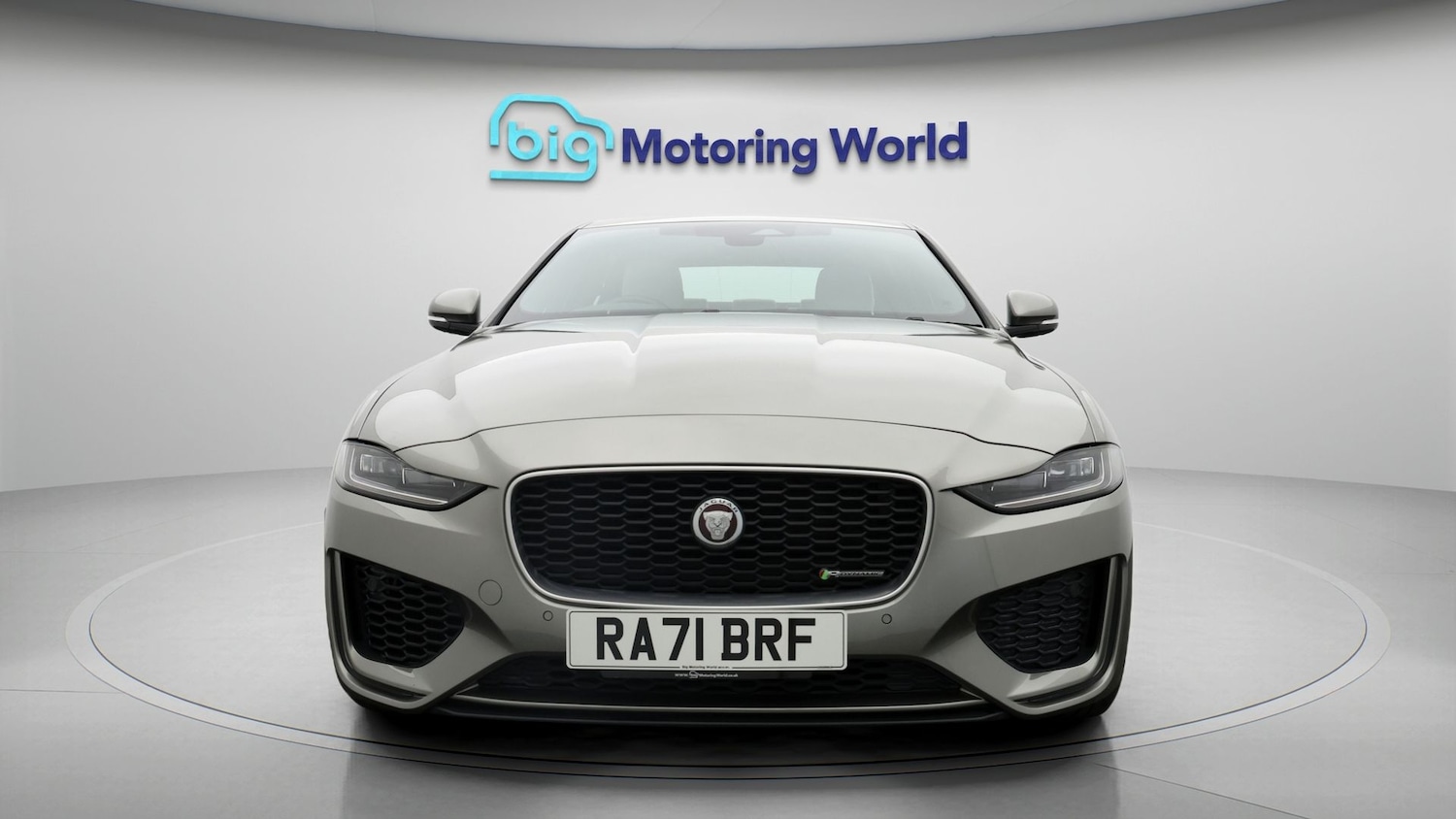Used Jaguar XE 2022 for sale - 77721008: Photo 2
