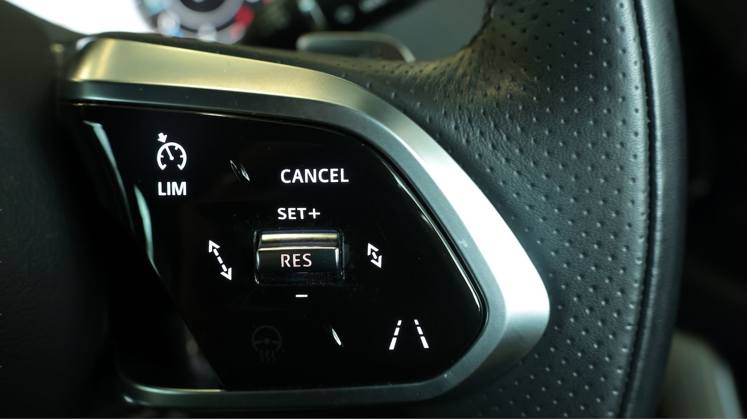 Used Jaguar XE 2022 for sale - 77721008: Photo 23