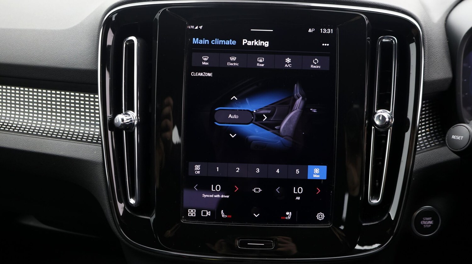 Used Volvo XC40 2025 for sale - 76911433: Photo 12