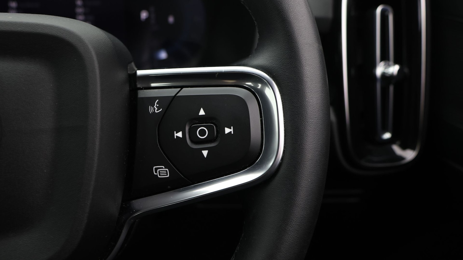 Used Volvo XC40 2025 for sale - 76911433: Photo 22