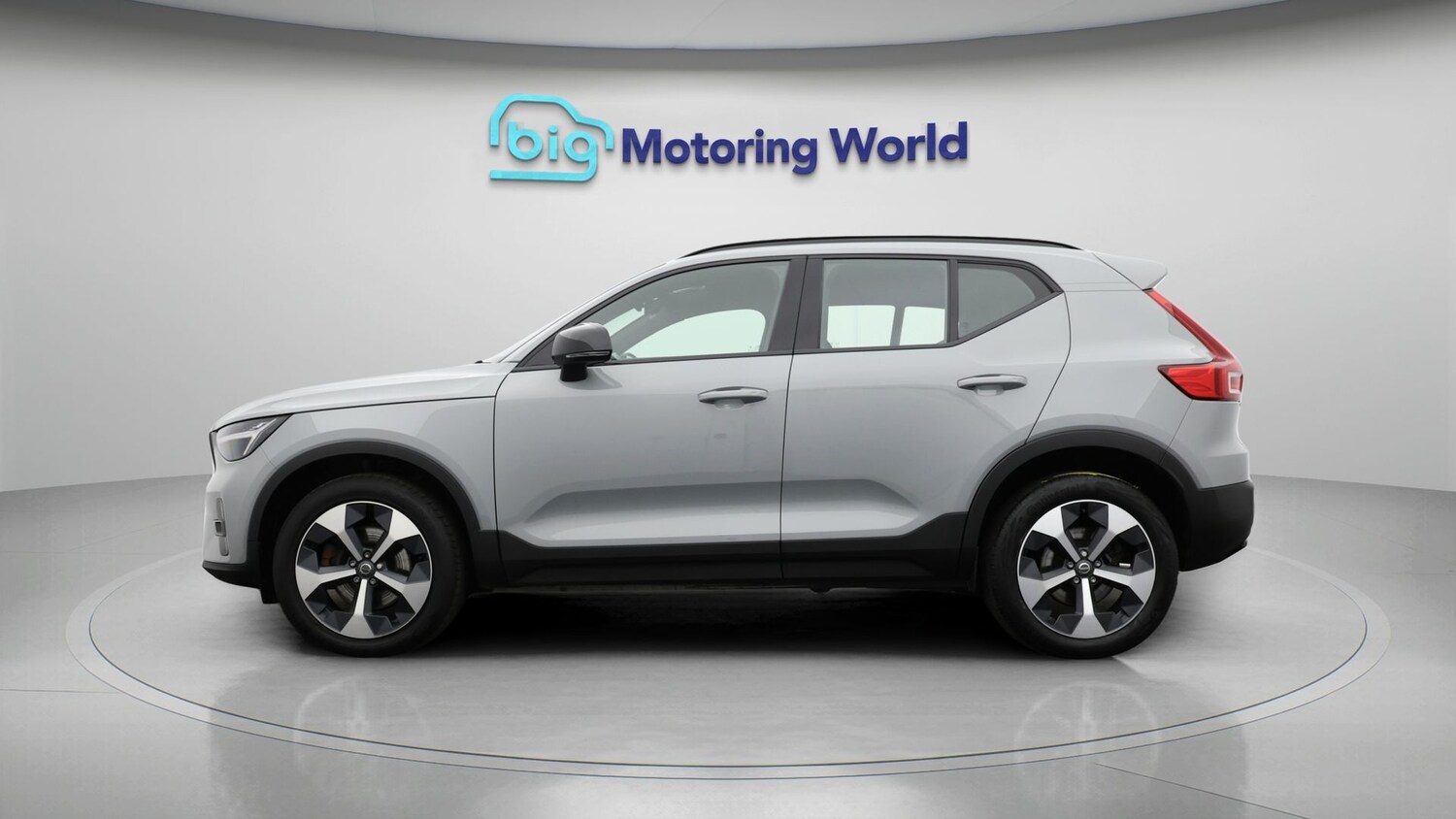 Used Volvo XC40 2025 for sale - 76911433: Photo 4