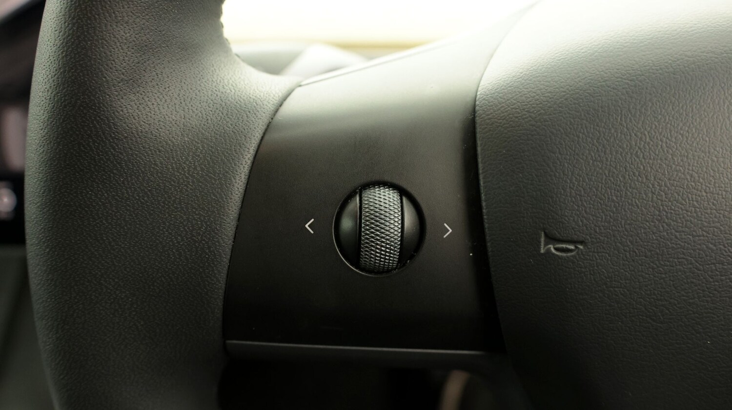 Used Tesla Model Y 2023 for sale - 77697846: Photo 22