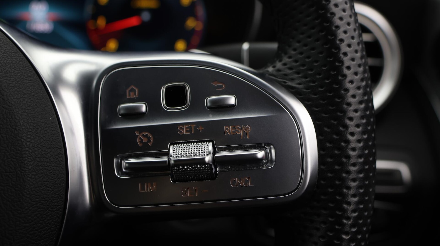 Used Mercedes-Benz C Class 2023 for sale - 76424237: Photo 24