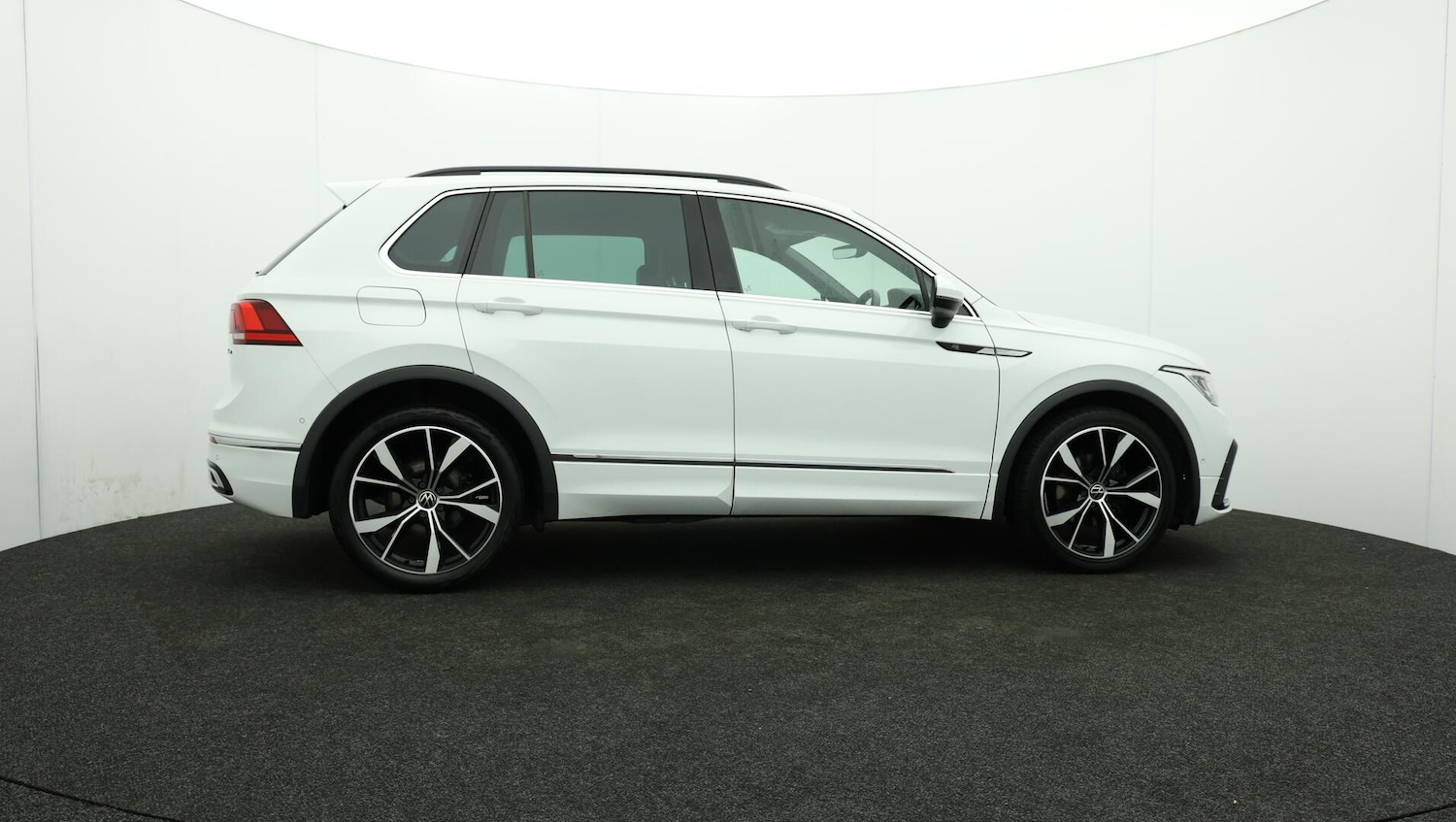 Used Volkswagen Tiguan 2021 for sale - 76137560: Photo 42