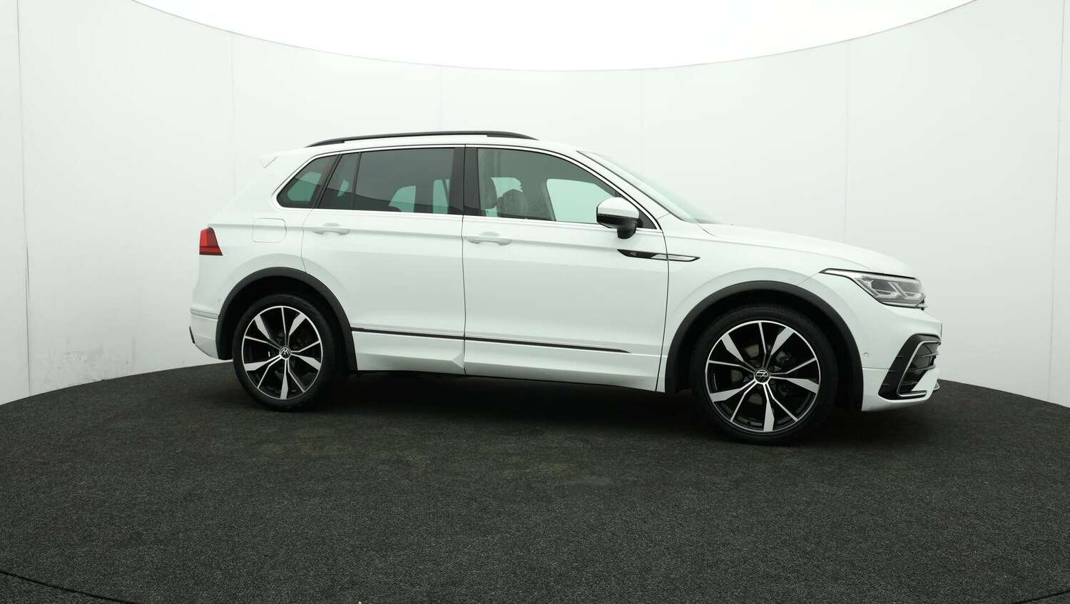 Used Volkswagen Tiguan 2021 for sale - 76137560: Photo 46