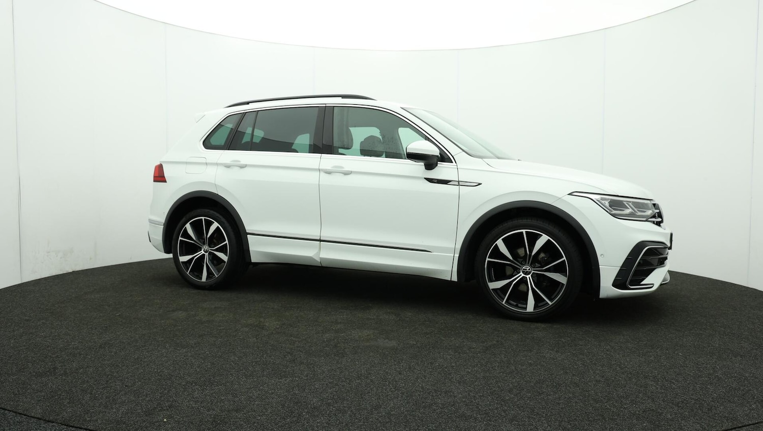 Used Volkswagen Tiguan 2021 for sale - 76137560: Photo 48