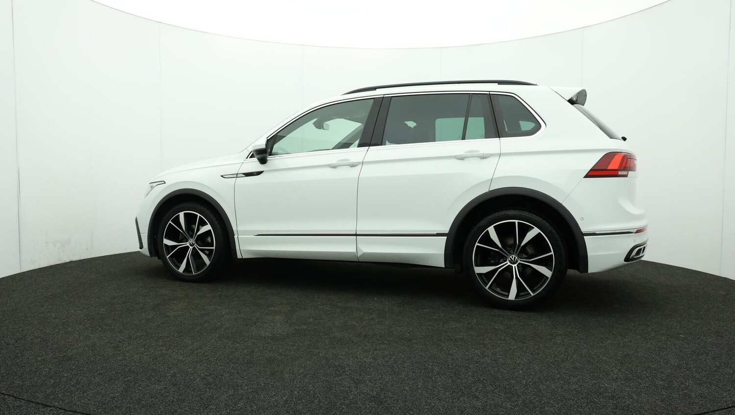Used Volkswagen Tiguan 2021 for sale - 76137560: Photo 76