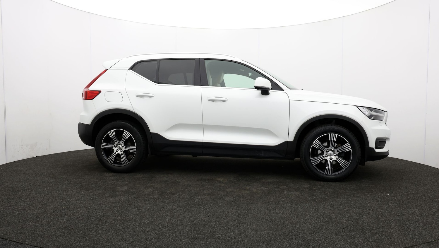 Used Volvo XC40 2019 for sale - 76809975: Photo 35