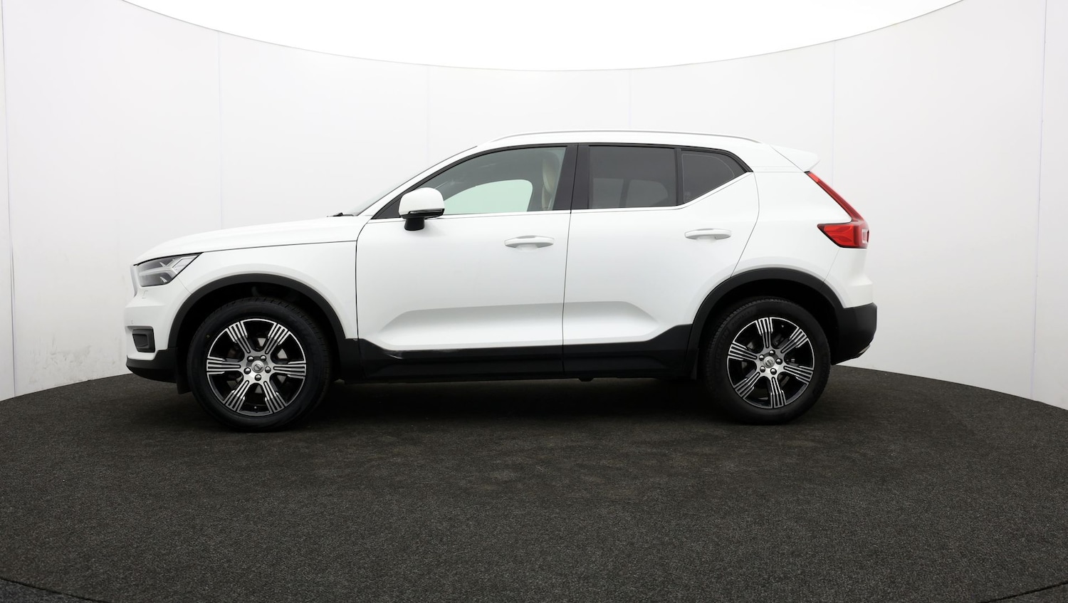 Used Volvo XC40 2019 for sale - 76809975: Photo 62