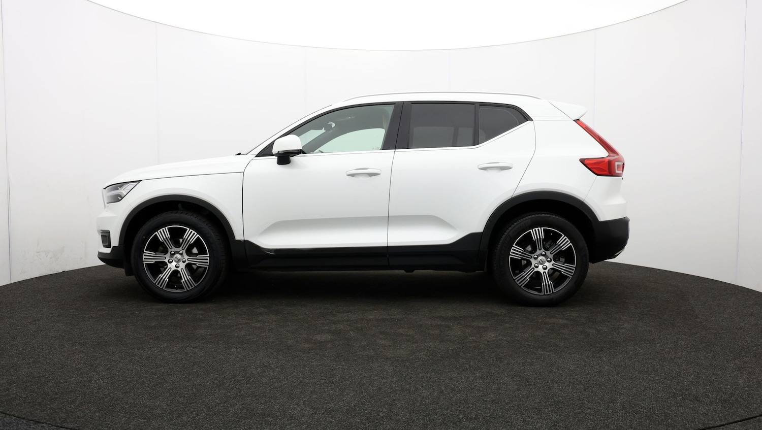Used Volvo XC40 2019 for sale - 76809975: Photo 63