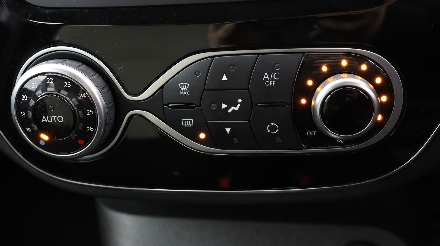 Used Renault Captur 2020 for sale - 77382821: Photo 12