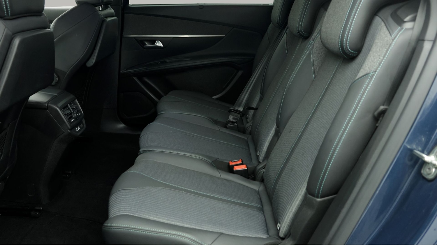 Used Peugeot 5008 2023 for sale - 77746107: Photo 16