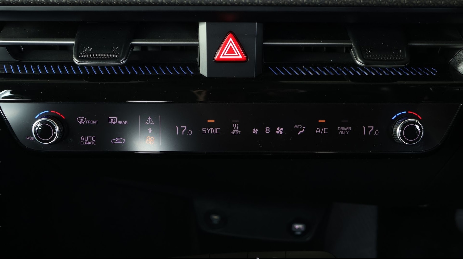 Used Kia EV6 2023 for sale - 77182165: Photo 12