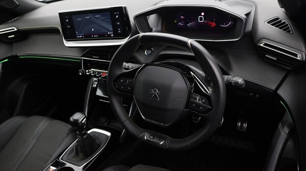 Used Peugeot 2008 2022 for sale - 76296077: Photo 10