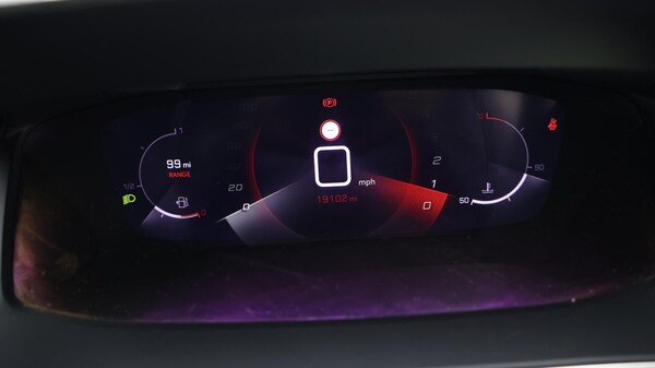 Used Peugeot 2008 2022 for sale - 76296077: Photo 11