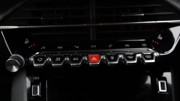 Used Peugeot 2008 2022 for sale - 76296077: Photo 22