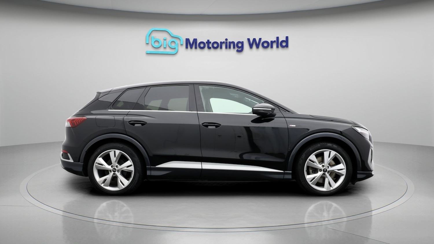 Used Audi Q4 e-tron 2023 for sale - 77306398: Photo 8