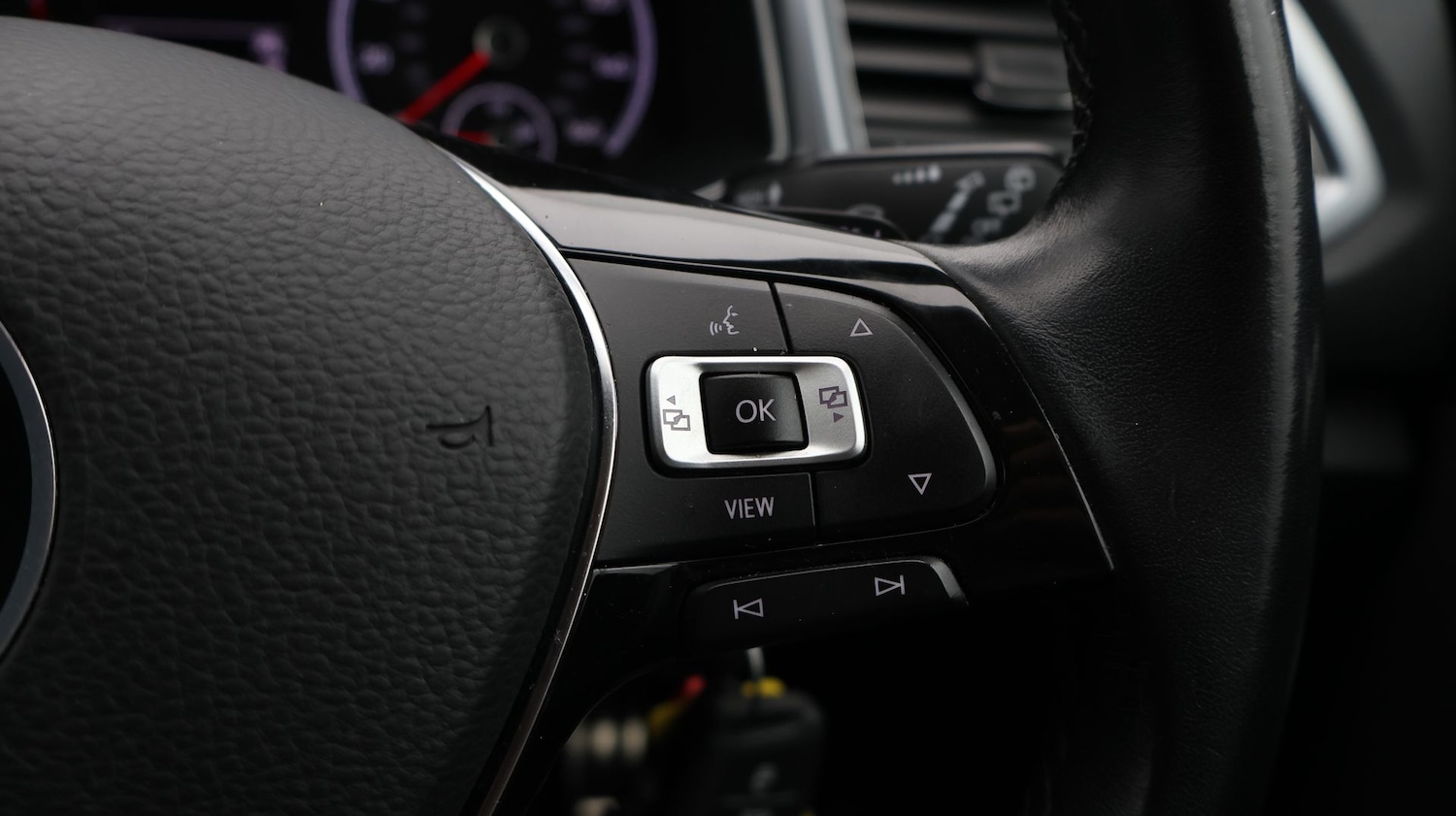 Used Volkswagen T-Roc 2022 for sale - 77776128: Photo 24