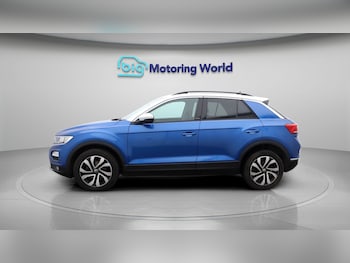Used Volkswagen T-Roc 2022 for sale - 77776128: Photo