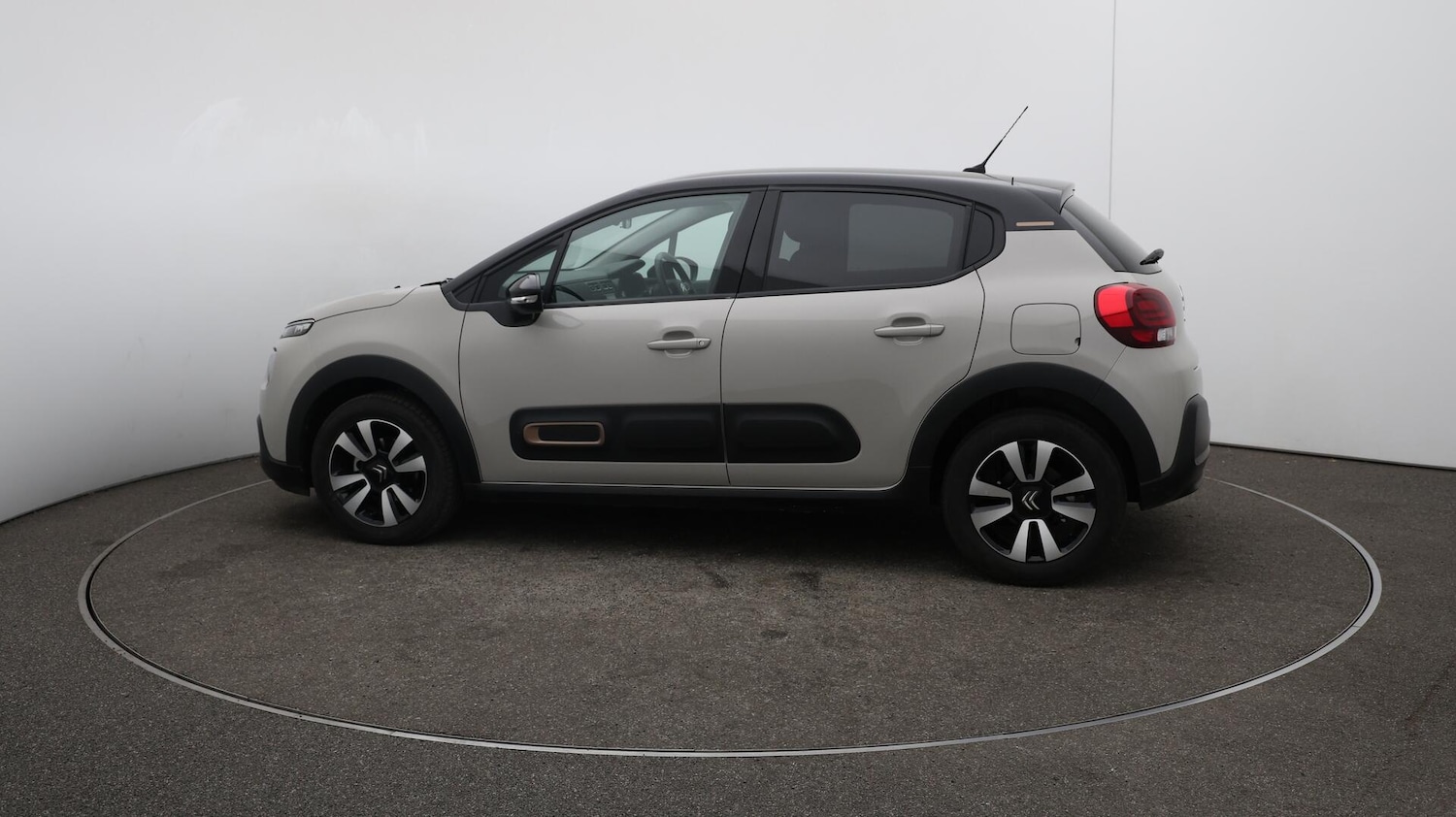 Used Citroen C3 2023 for sale - 76424214: Photo 60