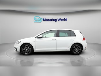 Used Volkswagen Golf 2019 for sale - 79381792: Photo
