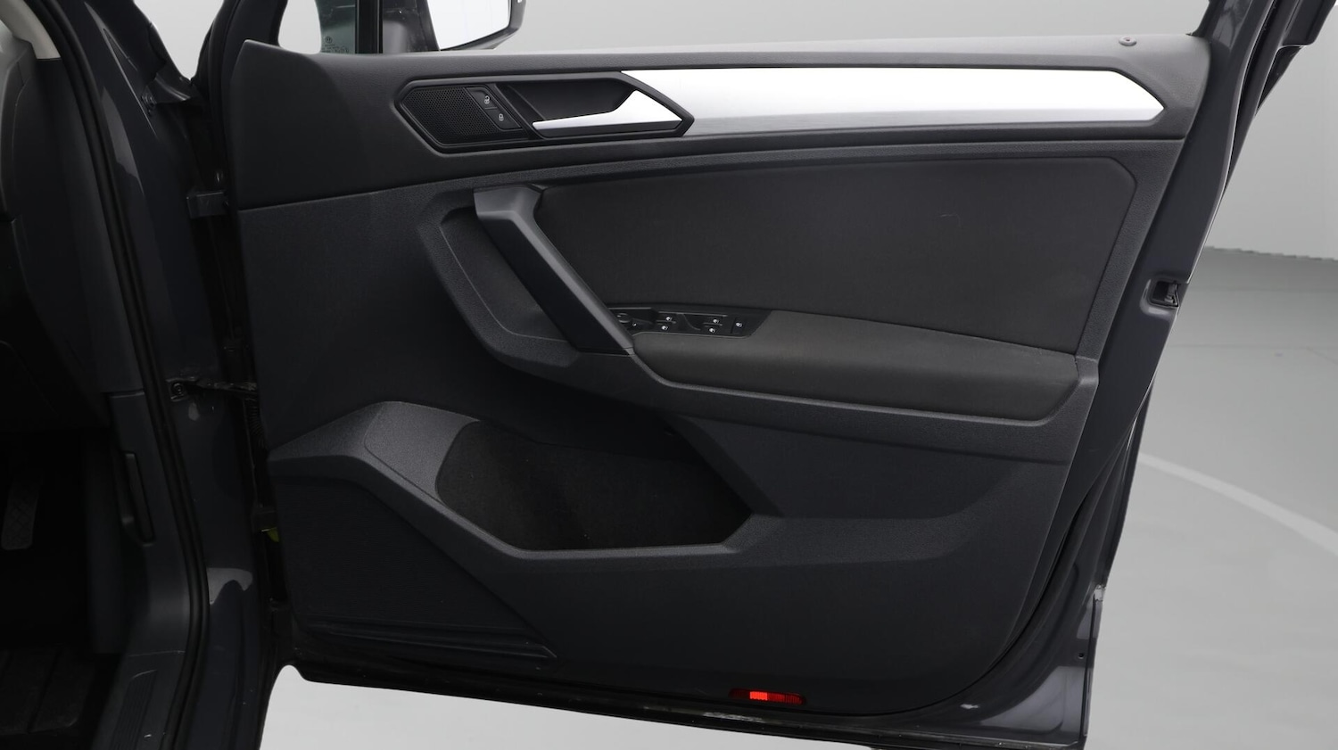 Used Volkswagen Tiguan 2019 for sale - 76381100: Photo 15