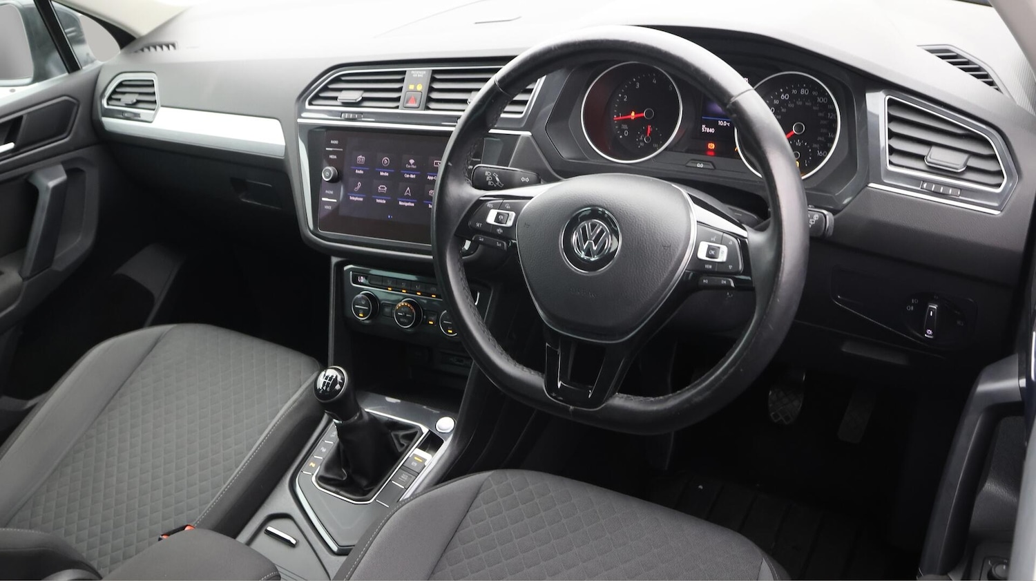 Used Volkswagen Tiguan 2019 for sale - 76381100: Photo 9