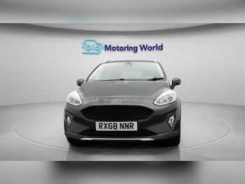 Used Ford Fiesta 2018 for sale - 76380596: Photo