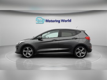 Used Ford Fiesta 2018 for sale - 76380596: Photo