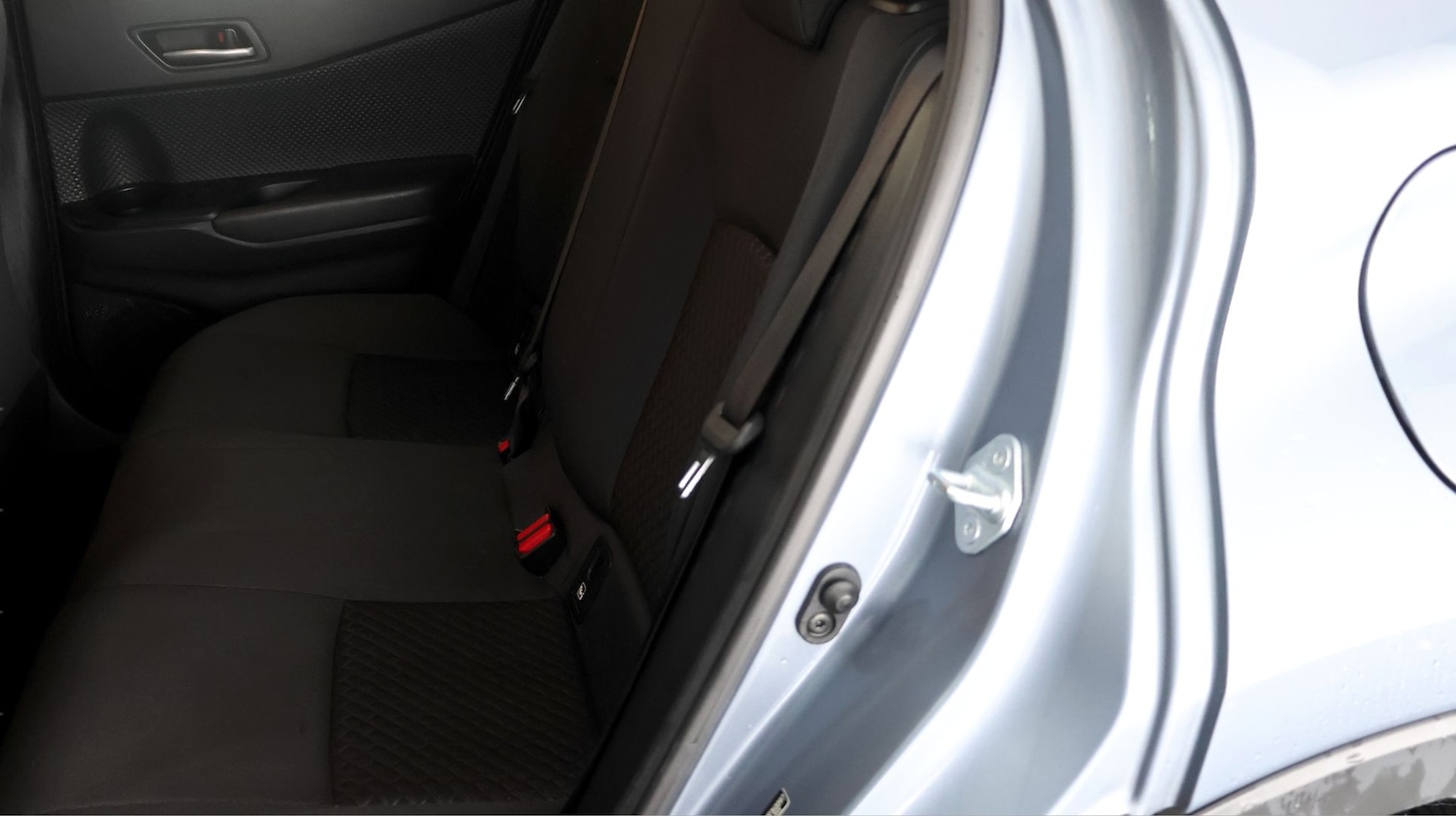 Used Toyota C-HR 2022 for sale - 77636304: Photo 15