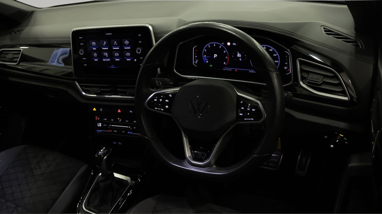 Used Volkswagen T-Roc 2022 for sale - 77878792: Photo 9