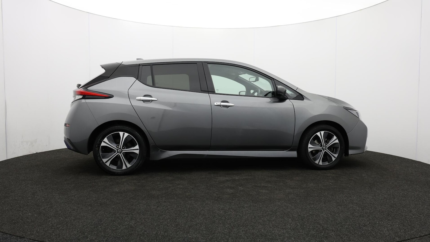 Used Nissan Leaf 2021 for sale - 76109278: Photo 24
