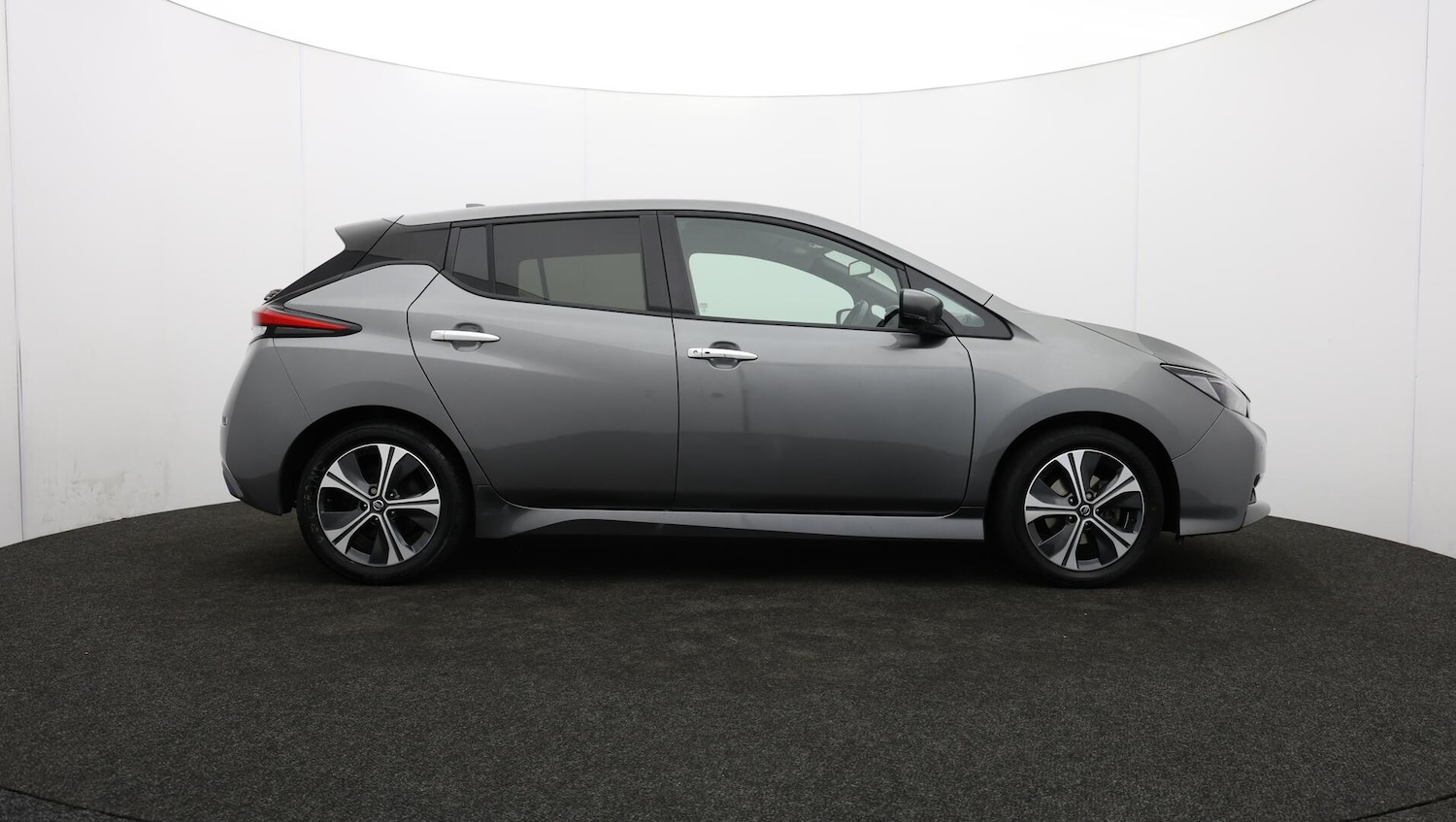 Used Nissan Leaf 2021 for sale - 76109278: Photo 26