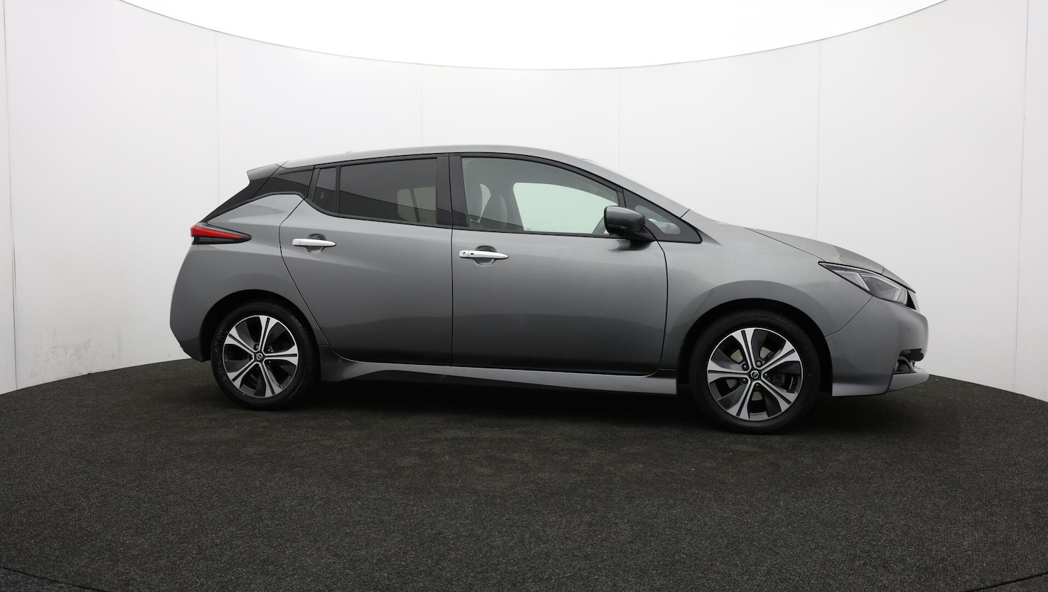 Used Nissan Leaf 2021 for sale - 76109278: Photo 30