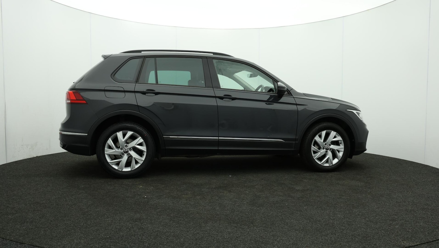 Used Volkswagen Tiguan 2022 for sale - 76446408: Photo 24