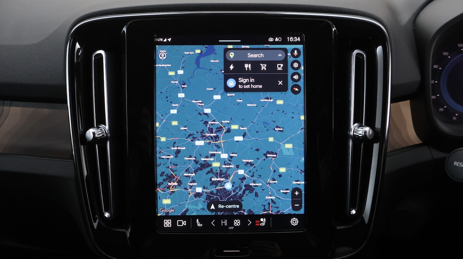 Used Volvo XC40 2023 for sale - 77532193: Photo 11