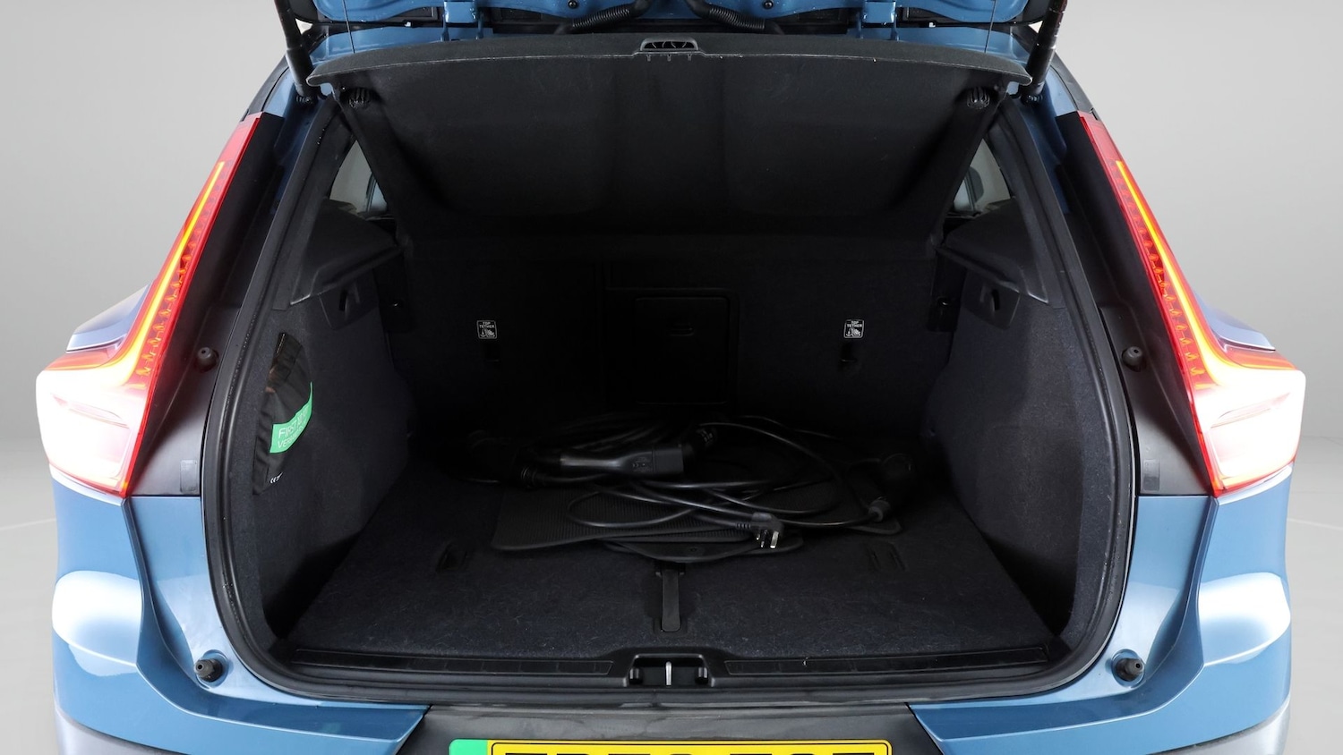 Used Volvo XC40 2023 for sale - 77532193: Photo 17