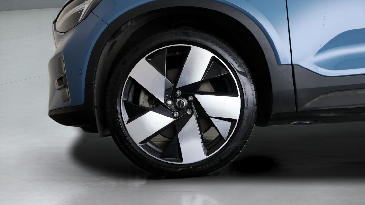 Used Volvo XC40 2023 for sale - 77532193: Photo 18